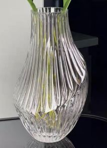 Glass vase